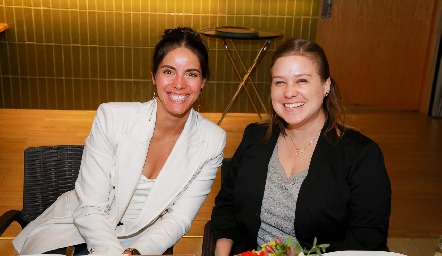  Daniela Guzmán y Estefanía Ruiz.
