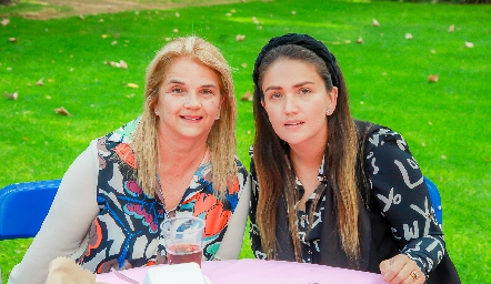  Luz María Ruiz y Luz María Ruiz de Polet.