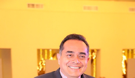  Eugenio Govea.