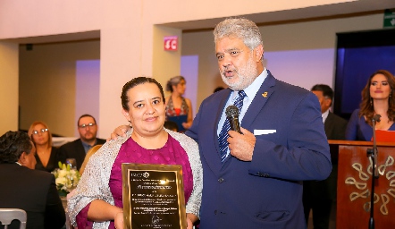  Dulce María Villeda y José Néstor Garza.