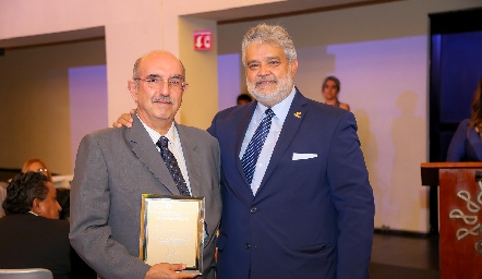  Francisco Javier Ortiz y José Néstor Garza.