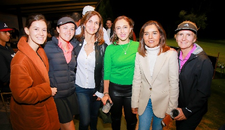  Regina Mendizábal, Isabela Mendizábal, Rocío Nieto, Iveth Coulon, Lorena Torres y Sandra.