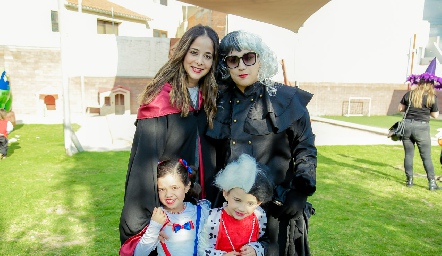  Adriana Ramón, Paula, Mayra de la Tejera y Bárbara Monsiváis.