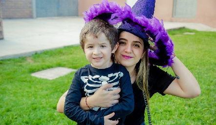  Iker Martell y María Martell.