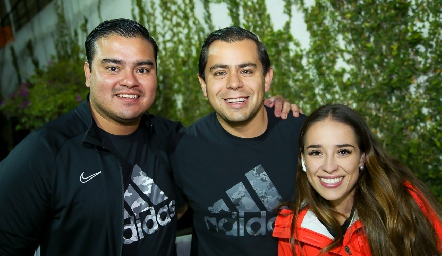  Gabriel Díaz, Eduardo González y Sofía Dorantes.
