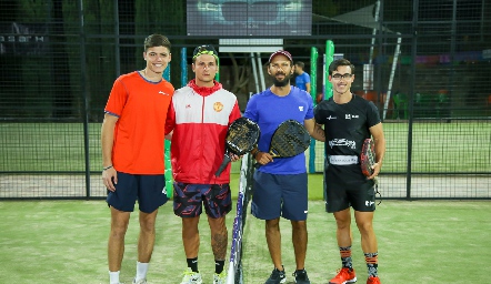  Lázaro Gorraidia, Federico Costavera, Efrén Alvarado y Ricardo Jongitud.