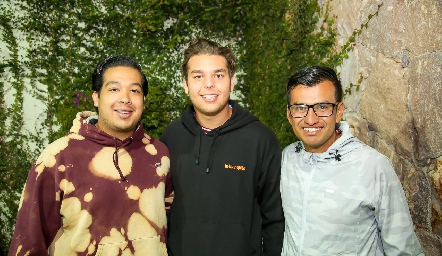  Pepe Rojas, Moy Payán y Rusel Almrndares.