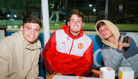  Federico, Juan y Lázaro.