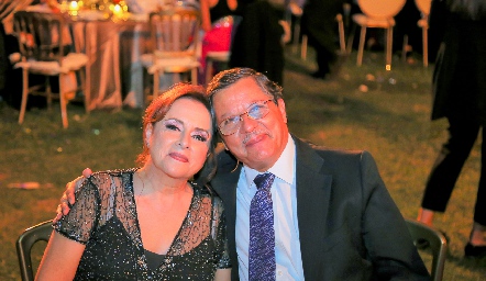  Lupita González y Jesús Martínez.