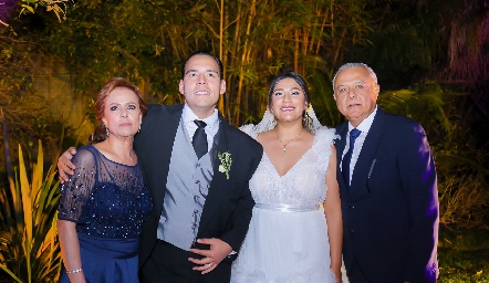  Martha de Magdaleno, Bradish Payán, Carmelu Díaz y Juan Carlos Magdaleno.