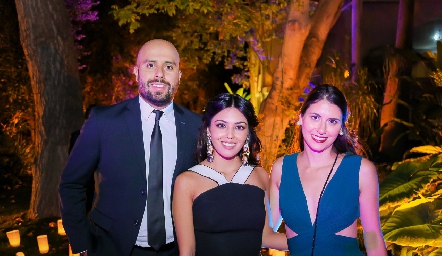  Federico Carrillo, Mariana Salgado y Pamela Charo.