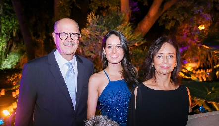  José María Díaz, María Fernanda Díaz y Blanca Pescador.