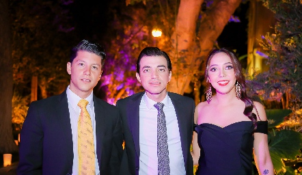  Santiago González, Santiago Guzmán y María Jiménez.