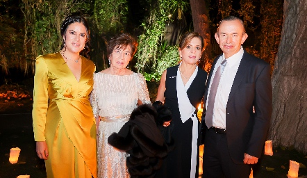  Isabel Pedroza, Tere Tobías, Ana Tobías y Alejandro Pérez.