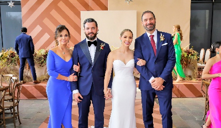  Elsa Tamez, Luis Alberto Mahbub, Laura Bravo y Luis Antonio Mahbub.