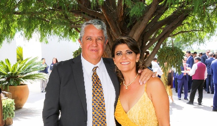  Roberto Fernández y Pilar Lázaro.