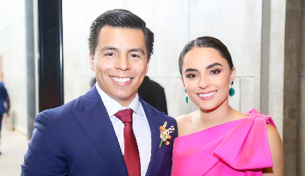  Los hermanos de la novia, Lisandro y María Bravo.