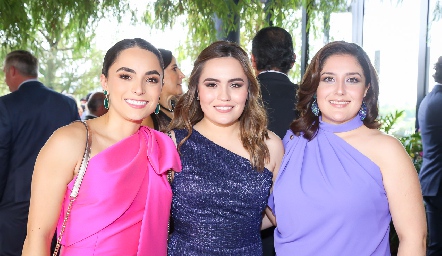  María Bravo, Marian Martínez y Daniela del Lago.