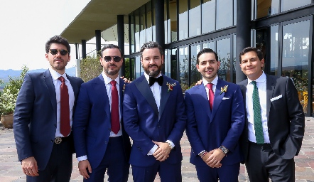  Los primos Héctor Mahbub, Luis Antonio Mahbub, Luis Alberto Mahbub, Mauricio Mahbub y Rodrigo Villasana.