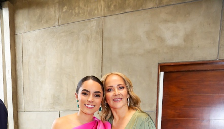  María Bravo y Claudia del Pozo.