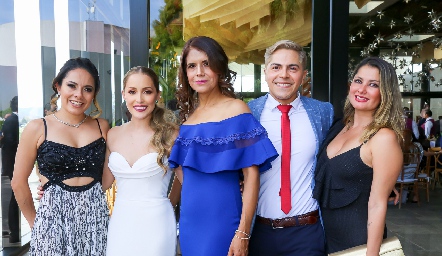  Lorena Madrigal, Laura Bravo, Claudia Camacho, Edgar Victorino y Ana Beberido.