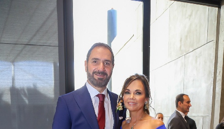  Luis Mahbub y Elsa Tamez, papás del novio.
