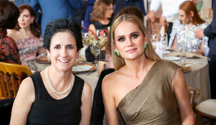  Martha Eugui y Alma Delia Sánchez.