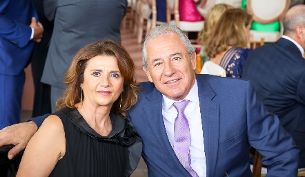  Irasema Medellín y Fernando Abud.