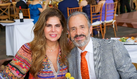  Martha Elena Díez Gutiérrez y Francisco de la Rosa.