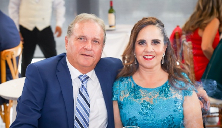  Meme Santos y Gaby Payán.