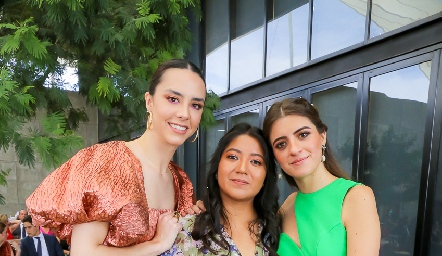  Mercedes Bárcena, Ana Meche Cifuentes y Paola Gutiérrez.