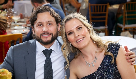  Fernando y Flor González.