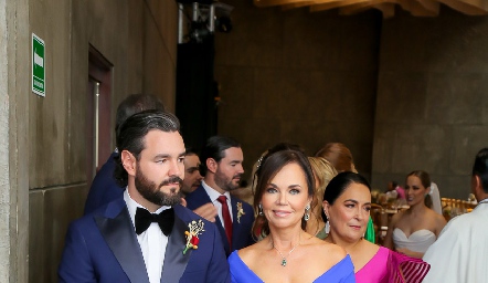  Luis Alberto Mahbub con su mamá Elsa Tamez.