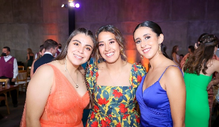  Ana Guerrero, Carolina Ávila y Ana Lucía Guerrero.