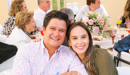  Rafael Acuña y Roxana Romero.