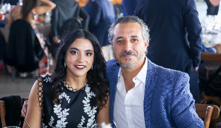  Silvana Escobedo y Jorge Torrescano.