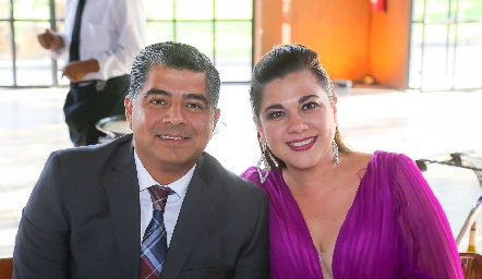  Sergio Rodríguez y Arely Lara.