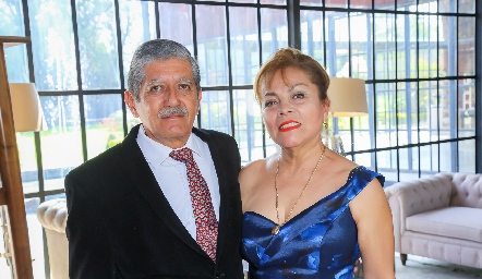  Jesús Regil y María Elena Hernández.