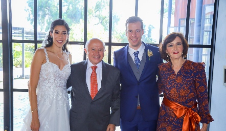  Alejandra González, Antonio Cueli, Fernando González y María del Carmen Bárcena.