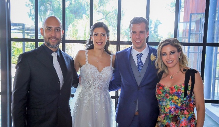  Humberto Pérez, Alejandra González, Fernando González y Marilú Paredes.