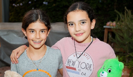  Carlota Lebrija y Roberta Gutiérrez.