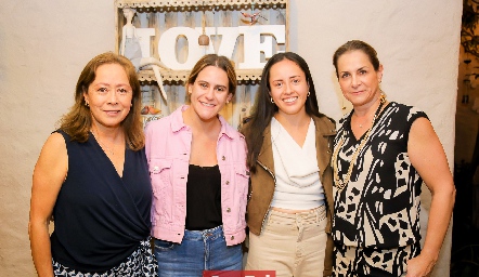  Gloria Acosta, Alejandra Román, Isabela Jasso y Alejandra Medina.