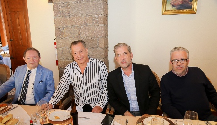  Rodolfo Hernández, Jorge Chessal, Marco Garfias y Jorge Chessal.