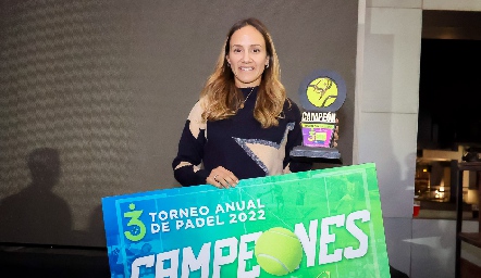  Alejandra Salas.