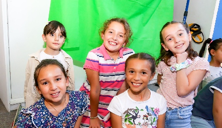  Valentina Orozco, Renata Martínez, Regina, Sofía Stevens y Andrea Puga.
