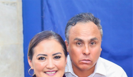  Lidia Bravo y Juan Carlos Dávila.