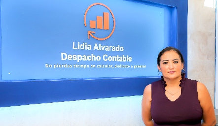  Lidia Bravo.