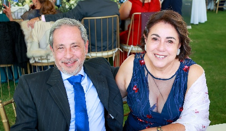  Miguel Vidal y Lilia Batres.