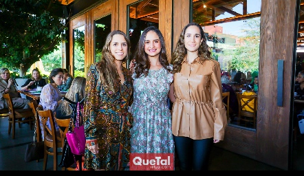  Paulina Aguirre, Claudia Villasana y Daniela Mina.