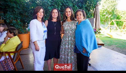  Alejandra y Claudia Ávila, Claudia Villasana y María Elena Ramírez.